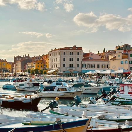Studios Notte Sul Porto Ровинь Экстерьер фото